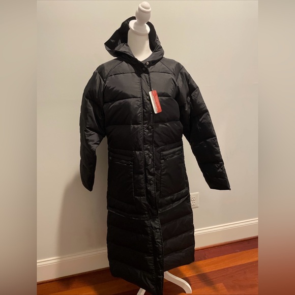 NWT 2-in-1 Women's Express Black Convertible Long Down Puffer Coat